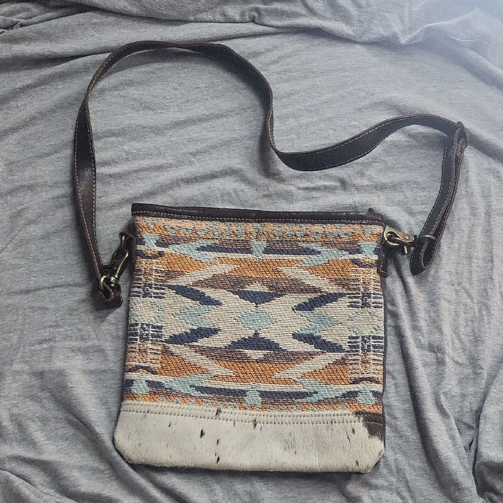 Myra Crossbody Bag